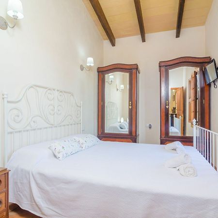 Es Caparo Hotel Манакор Екстериор снимка